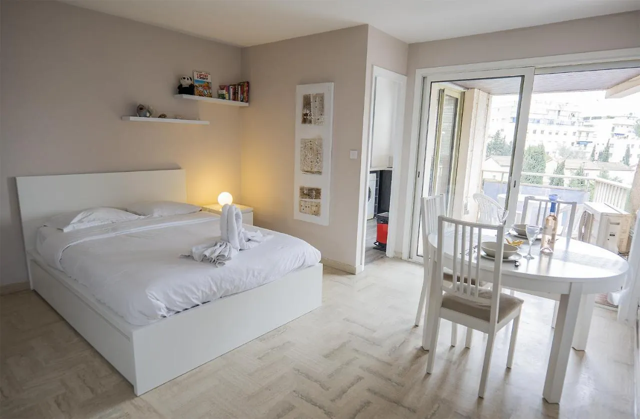 Appartement Maresol à Cagnes-sur-Mer 0*,